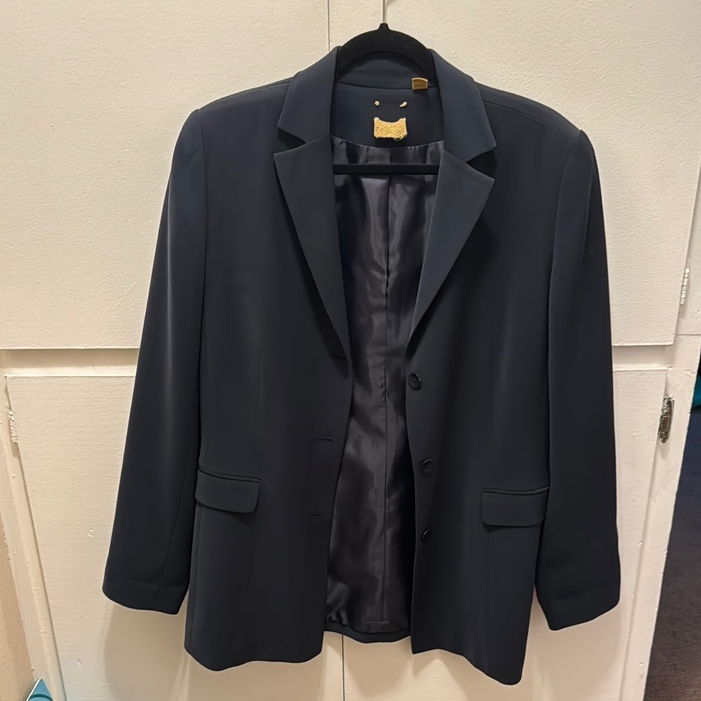 FREE Shipping✨ Classic Navy Men's Blazer